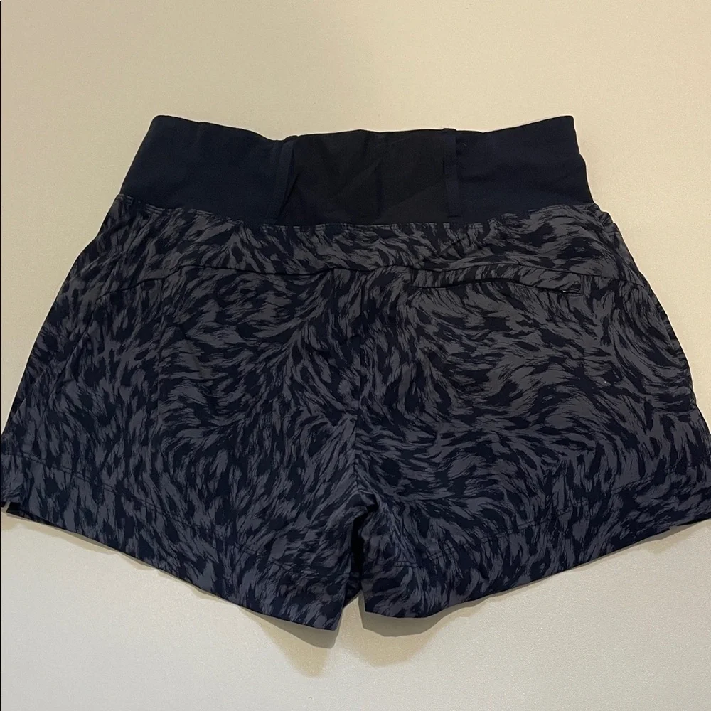 Athleta Black Patterned Trekkie North Printed Running Shorts